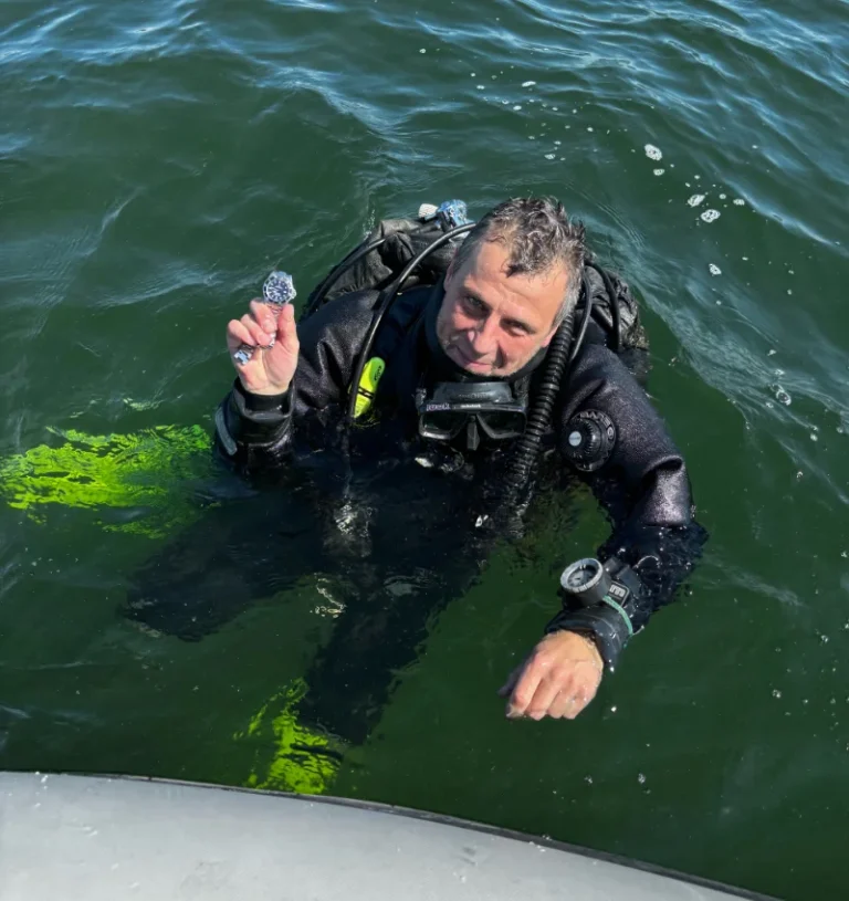 wydobywamy utopione telefony